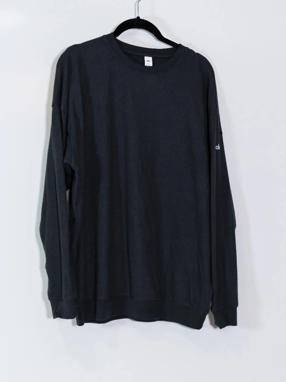Alo Yoga Women's Soho Pullover Crew Neck Long Sleeve Sweater Charcoal Black M